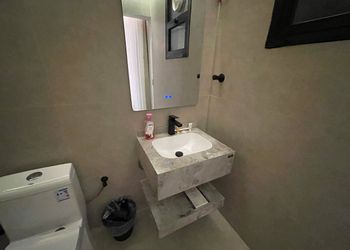 استديو هادئ بسرير ماستر 