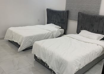 دور بمجلس واربع غرف نوم 