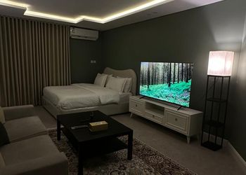 استديو هادئ بسرير ماستر 