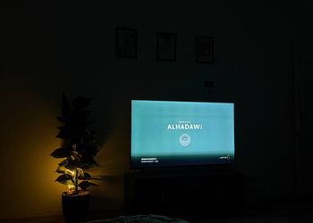 استديو بأثاث مريح وبسيط 