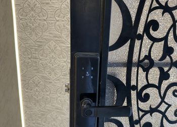 استديو بسرير ماستر و اثاث مريح 