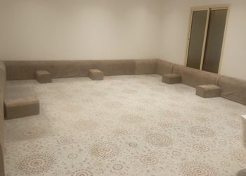 استراحة بمسطح اخضر وجلسة