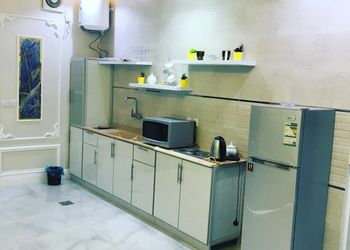شالية بمسبح ألعاب مائية 