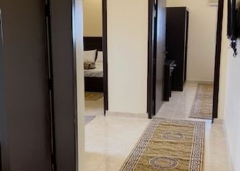 شقة بصالة 
