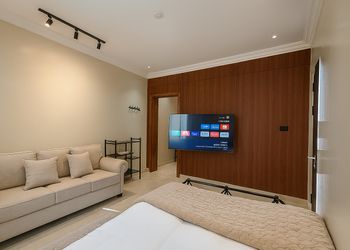استديو هادئ بدخول ذاتي 