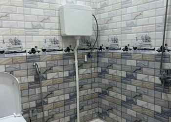 شقة بثلاث غرف نوم وصالة