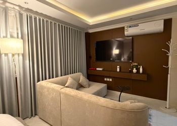استديو بسرير ماستر وجلسة جانبية 