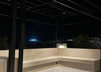 شاليه بصالة جلوس وغرفتين نوم 