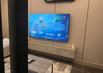 استديو هادئ بسرير ماستر