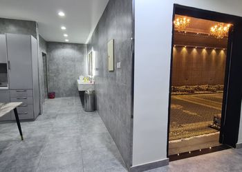 استراحة بمسطح اخضر وجلسه خارجيه