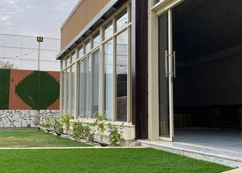 شاليه بملحق مطل على الحديقة 