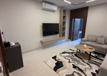 استديو بسرير ماستر وجلسة جانبية