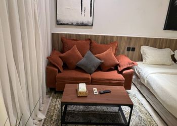 استديو بسرير ماستر وجلسة جانبية