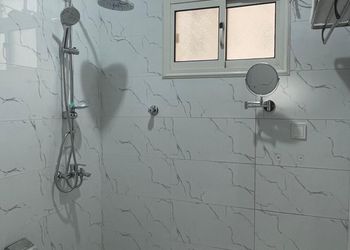 استديو بسرير ماستر وجلسة جانبية 
