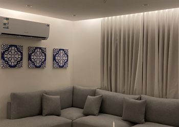 شقة بدخول ذاتي وصالة مريحة 