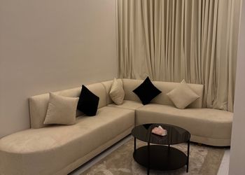 شقة بدخول ذاتي وغرفة نوم مريحة 