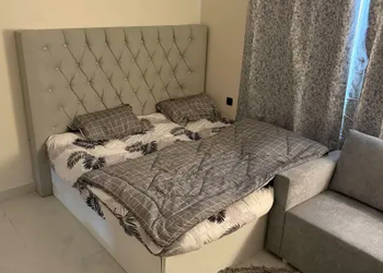 استديو هادئ بسرير ماستر 