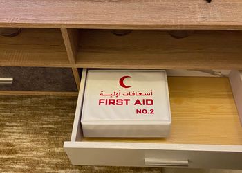 استديو بسرير ماستر وجلسة جانبية 