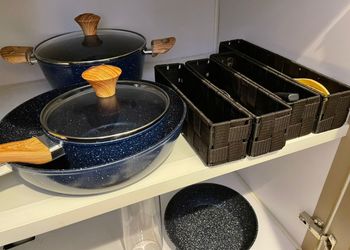 شقة بغرفة معيشة وغرفة نوم 