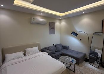 استديو هادئ بسرير ماستر 