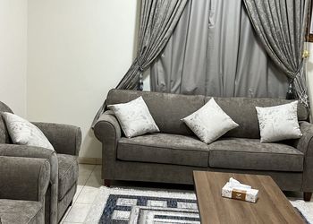 شقة بغرفتين نوم وصالة