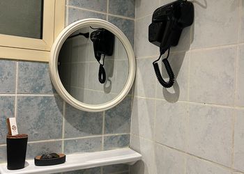استديو هادئ بدخول ذاتي