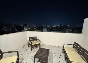 شقة بصالة وغرفة نوم