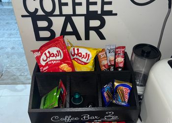 شقة ببلكونة مطلة ودخول ذاتي