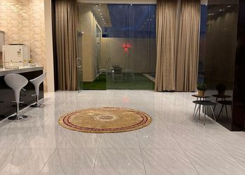 استراحة انيقة بمسبح خارجي وجلسة