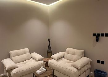استديو بتصميم هادئ ودخول ذاتي