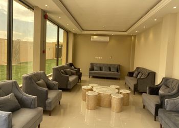 شاليه بمسطح اخضر