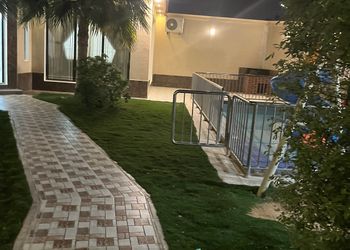 شاليه بجلسة خارجية والعاب مائية