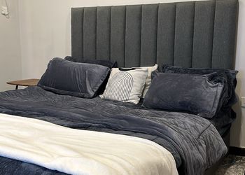استديو بسرير ماستر وأثاث مريح 