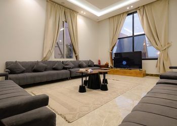 شاليه بمسبح خارجي وأجواء ممتعة 