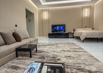 استديو هادئ بسرير ماستر 