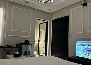 استديو بسرير ماستر ودخول ذاتي