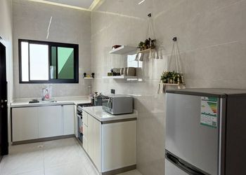 شاليه بمجلس وغرفة نوم انيقة 