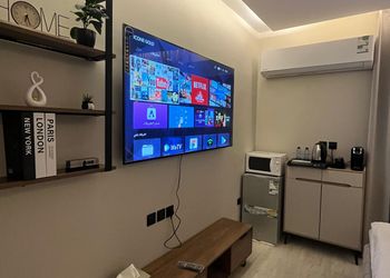 استديو هادئ بدخول ذاتي 