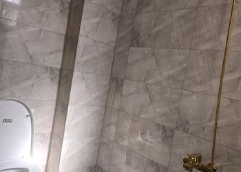 استراحة بمجالس واسعة وفناء خارجي