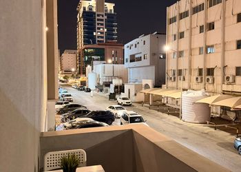 استديو بسرير ماستر وجلسة جانبية