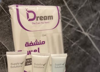 شقة بغرفة معيشة وغرفة نوم 