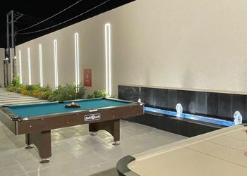 استراحة بمسطح اخضر ومجالس