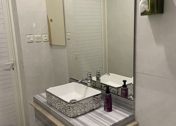 شاليه بجلسة خارجية وألعاب اطفال