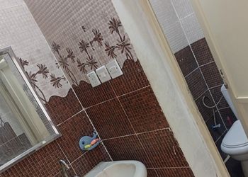 استراحة بمسطح اخضر  وصاله جلوس 