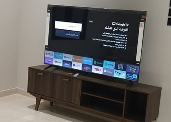 شقة بصالة مريحة وغرفة نوم 