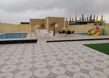 استراحة بجلسة خارجية ومسبح خارجي 