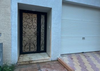 شقة بغرفة نوم وصالة وجلسة خارجية
