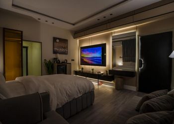 استديو بسرير ماستر وجلسة جانبية 