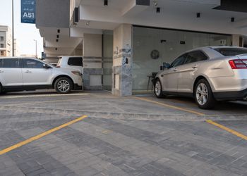 شقة بغرفتين نوم وصالة 