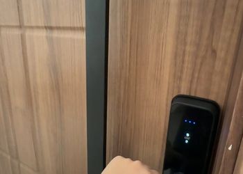 استديو هادئ بسريرين فردية